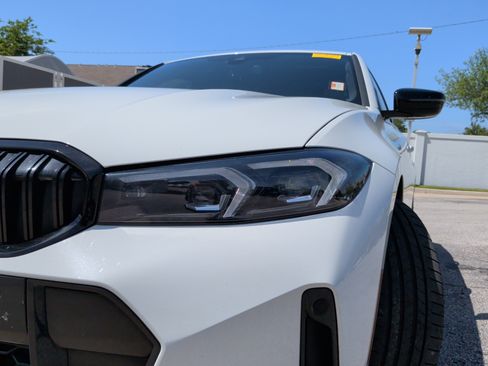 Used 2023 BMW 330i Sedan w/ M Sport Package RWD image 3