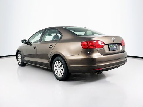 Used 2011 Volkswagen Jetta Sedan FWD image 5