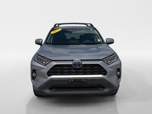 Used 2021 Toyota RAV4 XLE w/ Convenience Package AWD/4WD image 8