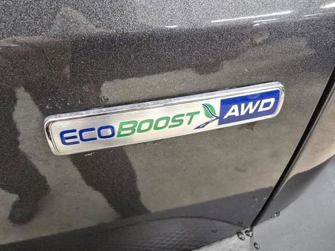 Used 2020 Ford Escape SE image 28