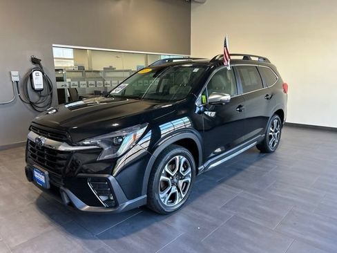 Used 2023 Subaru Ascent Limited w/ Technology Package AWD/4WD image 40