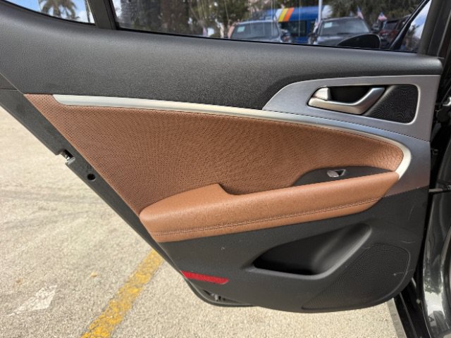 Used 2020 Genesis G70 2.0T w/ Elite Package RWD image 19