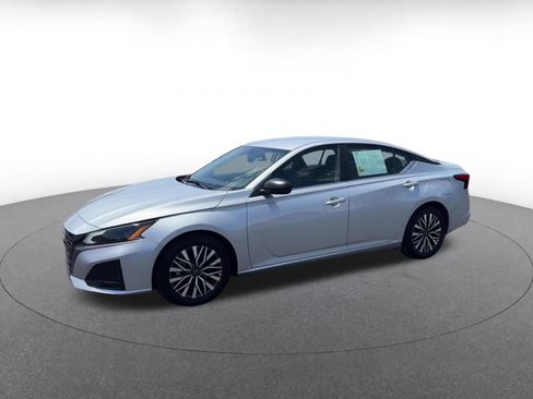 Used 2026 Nissan Altima 2.5 SV FWD image 7