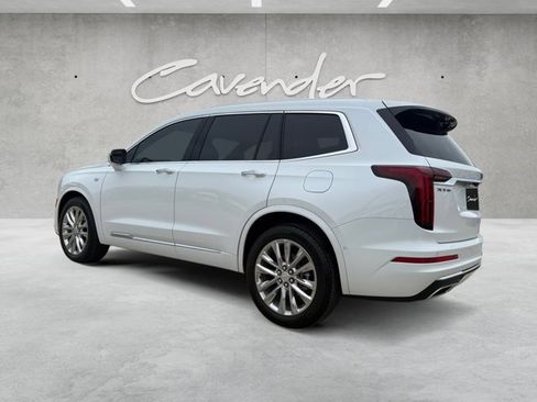 Certified 2025 Cadillac XT6 Premium Luxury w/ Technology Package FWD image 13