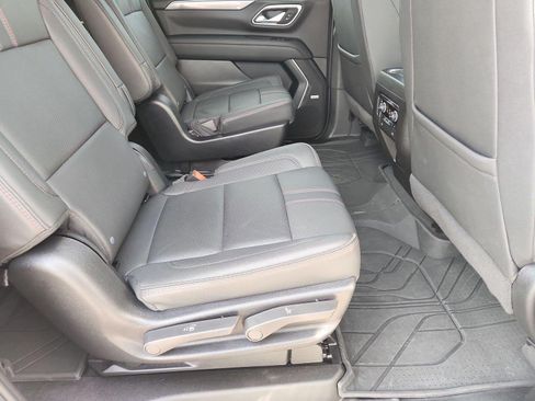 Used 2024 Chevrolet Suburban RST w/ Luxury Package AWD/4WD image 36