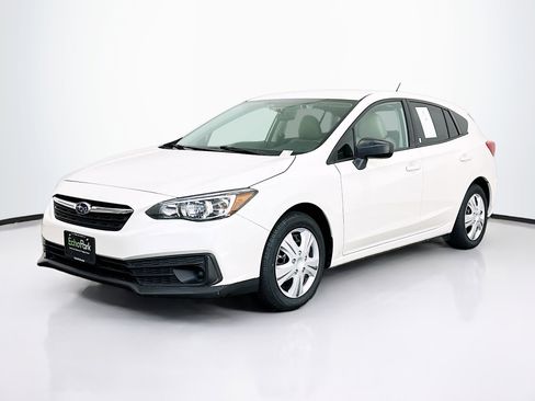 Used 2023 Subaru Impreza 2.0i image 3