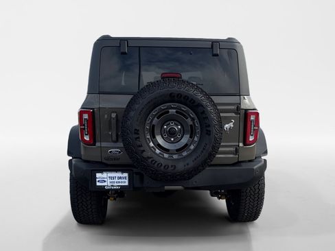 New 2025 Ford Bronco Outer Banks w/ Sasquatch Package image 4