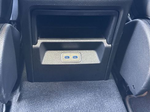 Used 2025 Mercedes-Benz GLE 350 4MATIC image 22
