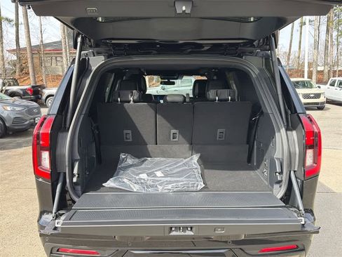 New 2026 Ford Expedition Platinum w/ Stealth Performance Package image 18