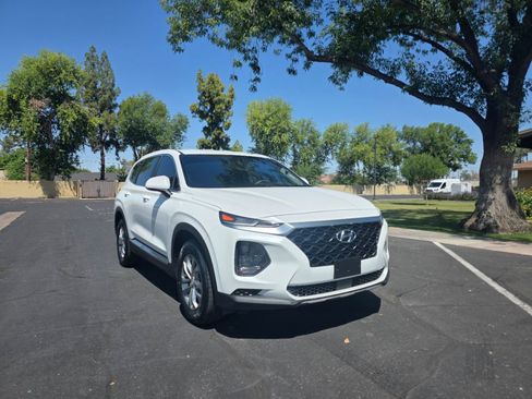 Used 2019 Hyundai Santa Fe SE FWD image 1