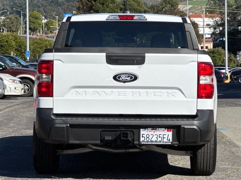 Used 2025 Ford Maverick XL w/ Equipment Group 102A image 5