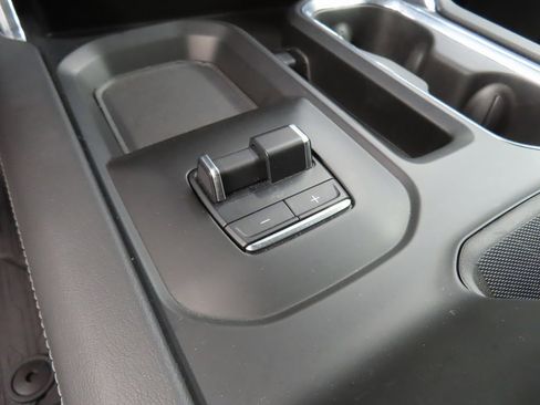 Used 2024 GMC Sierra 2500 Denali w/ Denali Reserve Package image 72