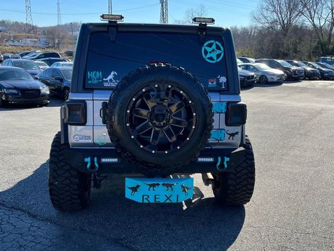 Used 2019 Jeep Wrangler Unlimited Sport S image 6