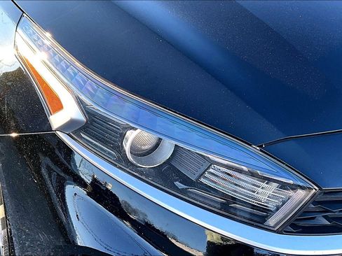 Used 2022 Kia Forte LXS w/ LXS Technology Package image 29