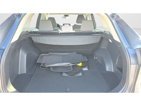 Used 2021 Toyota RAV4 XLE w/ Convenience Package AWD/4WD image 9