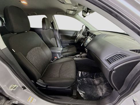 Used 2021 Mitsubishi Outlander Sport ES FWD image 28