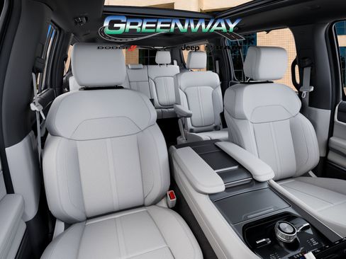 New 2026 Jeep Grand Wagoneer Summit AWD/4WD image 16