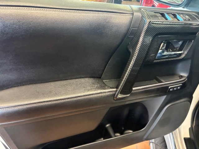 Used 2016 Toyota 4Runner Limited AWD/4WD image 16