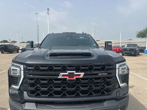 Used 2024 Chevrolet Silverado 2500 ZR2 w/ ZR2 Bison Edition AWD/4WD image 6