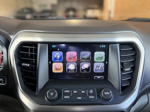 Used 2017 GMC Acadia Denali w/ Technology Package AWD/4WD image 32