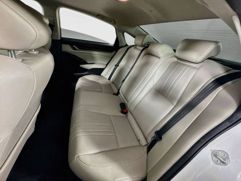 Used 2020 Honda Accord EX-L image 18