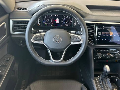Used 2023 Volkswagen Atlas SE FWD image 14