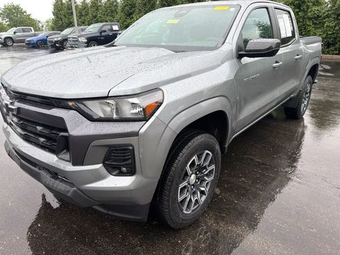 Used 2023 Chevrolet Colorado LT w/ LT Convenience Package AWD/4WD image 9