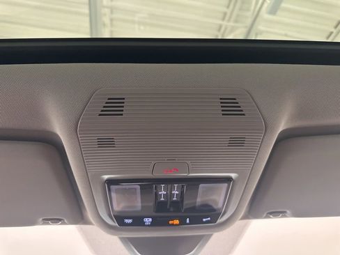 New 2026 Volkswagen Atlas SEL AWD/4WD image 16