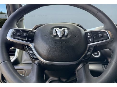 Used 2025 RAM 1500 Big Horn AWD/4WD image 14
