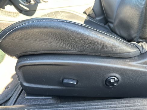 Used 2016 Dodge Challenger SRT w/ Technology Group image 25