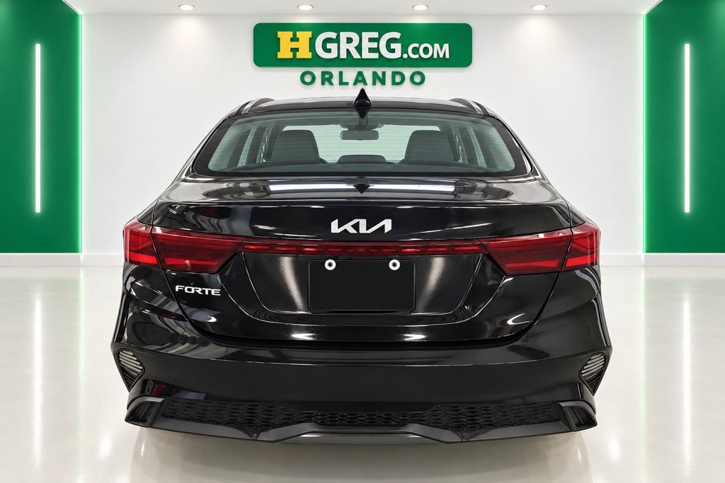 Used 2024 Kia Forte LXS FWD image 8