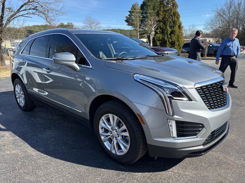 Certified 2024 Cadillac XT5 Luxury image 1