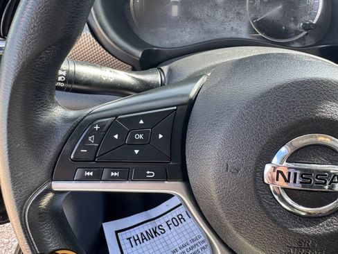 Used 2019 Nissan Kicks SV FWD image 16