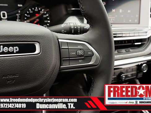 New 2025 Jeep Compass Latitude image 26