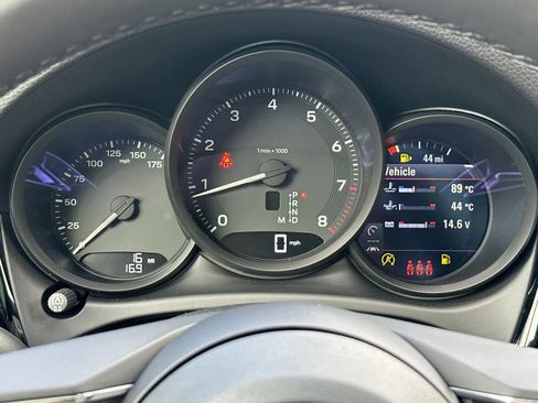 New 2026 Porsche Macan image 28