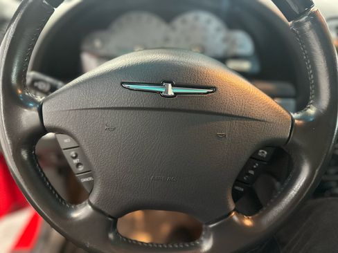 Used 2002 Ford Thunderbird image 16