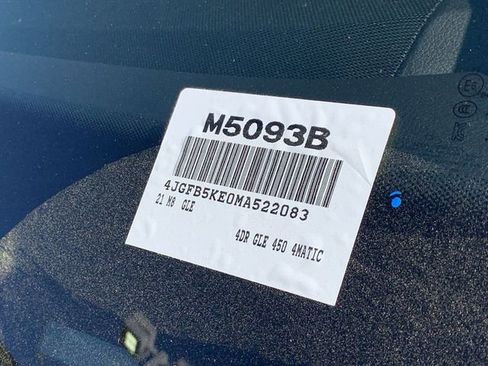 Used 2021 Mercedes-Benz GLE 450 4MATIC w/ AMG Line Exterior image 40