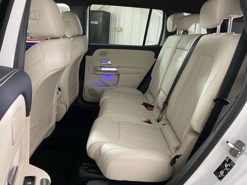 Certified 2025 Mercedes-Benz GLB 250 4MATIC image 13