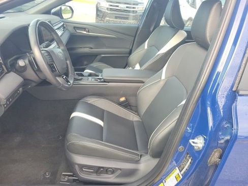 Used 2025 Toyota Camry SE image 16