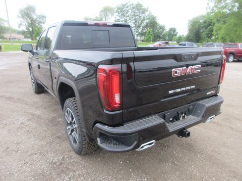 New 2026 GMC Sierra 1500 AT4 AWD/4WD image 9