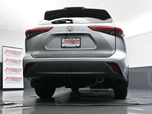 Used 2022 Toyota Highlander XLE image 33