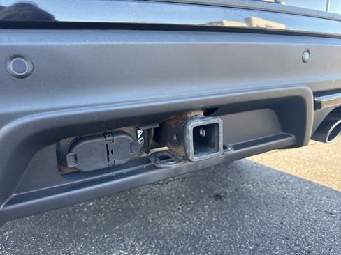 Used 2021 Ford Explorer ST image 30