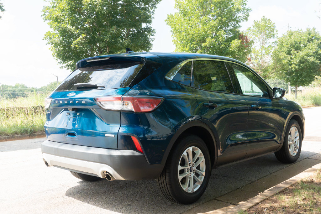 Used 2020 Ford Escape SE FWD image 3