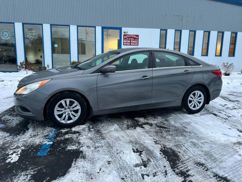 Used 2012 Hyundai Sonata GLS image 2