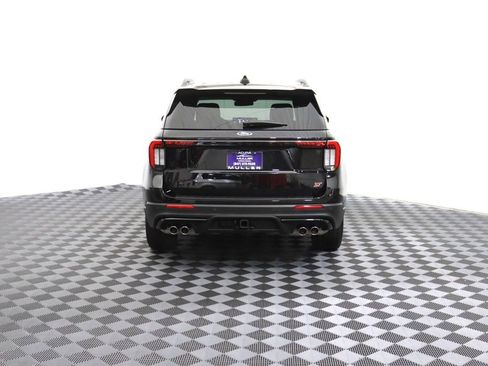 Used 2025 Ford Explorer ST AWD/4WD image 8
