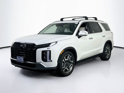 Used 2023 Hyundai Palisade Limited AWD/4WD image 1