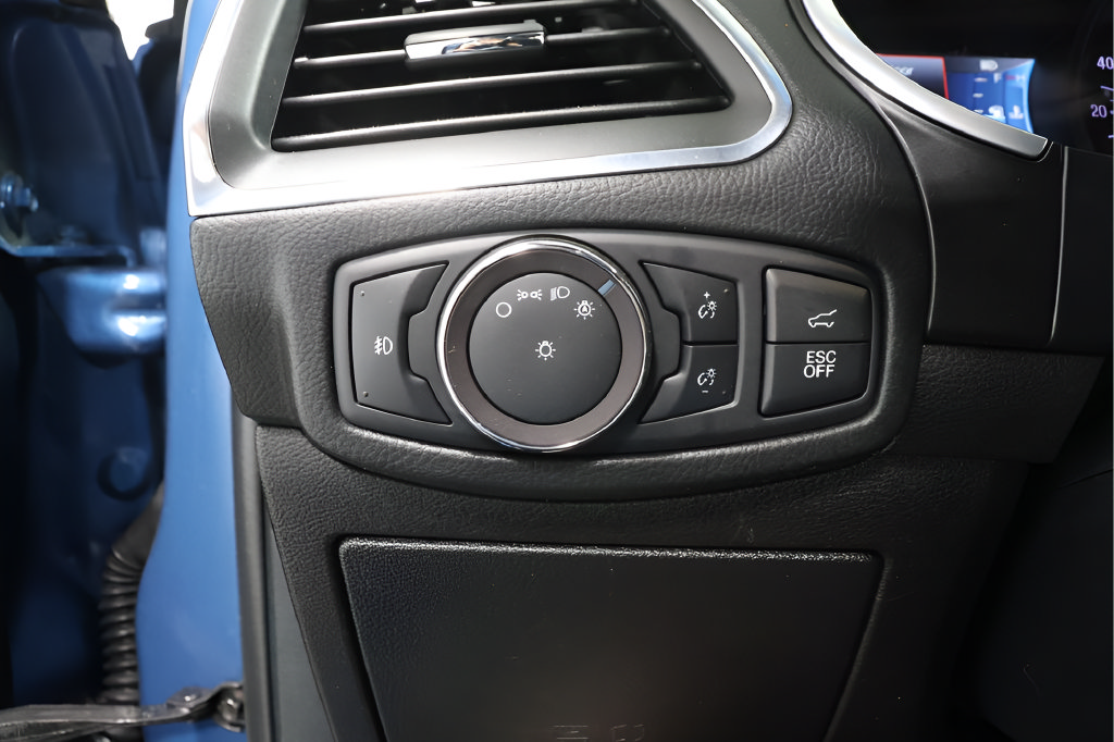 Used 2019 Ford Edge ST w/ Equipment Group 401A AWD/4WD image 16