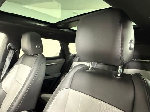 Used 2022 Land Rover Range Rover Evoque R-Dynamic S image 15
