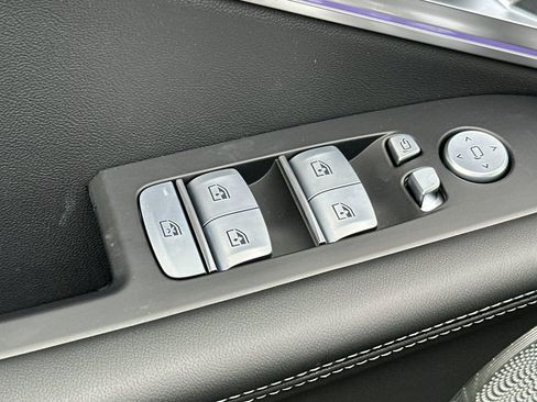 New 2026 BMW XM Label Red image 11