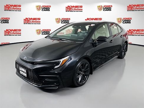 Certified 2024 Toyota Corolla SE image 12